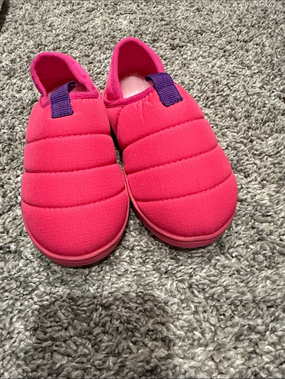 wonder nation Hot Pink Quilted I Slip-On Kids Slippers 7/8 (never worn)